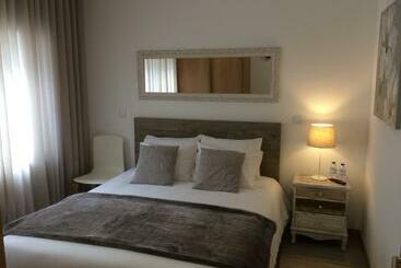 膳宿费 Casinha Do Rossio