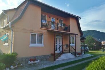 פנסיון Gabriella Vendégház