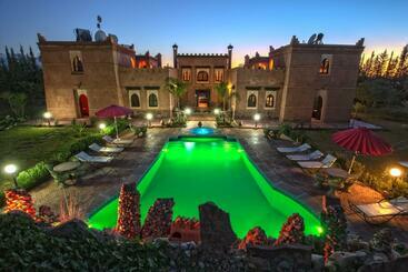 تختخواب و صبحانه Palais Ghiat