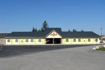 Fasthotel Orléans Nord Artenay