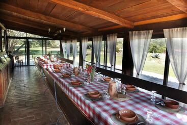 هتل Az Agrituristica Bio Le Macchie Alte