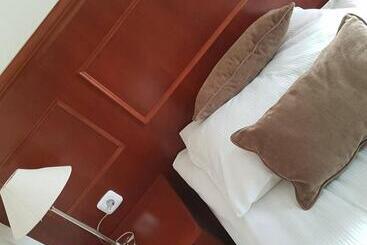 هتل Cateski Dvorec