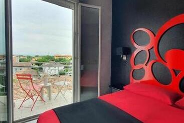 فندق Coelho Beach