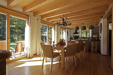هتل Crans Luxury Lodges