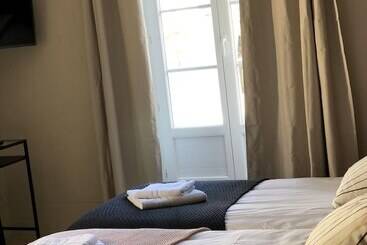 호텔 Hôtel La Table 2 Giffon