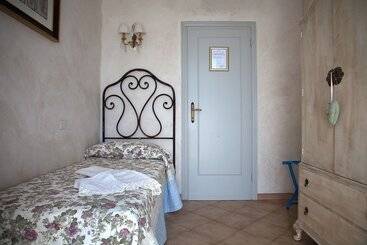 هتل La Petite Maison