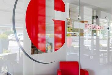 ホテル La Table De Gustave