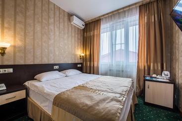 هتل Lazurny Bereg