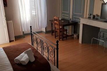 Отель Le Prieuré