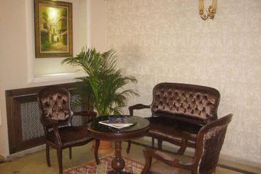 Lyon Hotel İstanbul