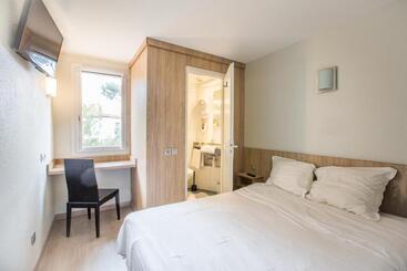 בית מלון כפרי Parc Azur   Toulon Ollioules