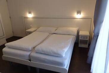 בית מלון כפרי Plaza