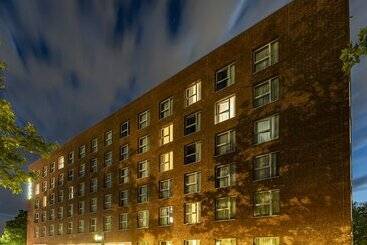 هتل Plaza Premium Karlsruhe