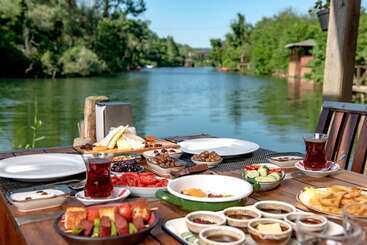 בית מלון כפרי Wineport Lodge Agva