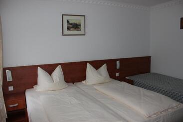 فندق Zu Den Burgen