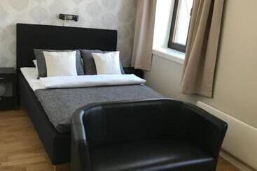 Moss Hotel & Apartments