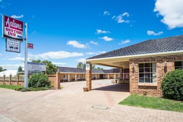 مُتل Golden Chain Aalana Motor Inn