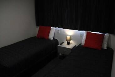 מוטל Pukekura Motor Lodge