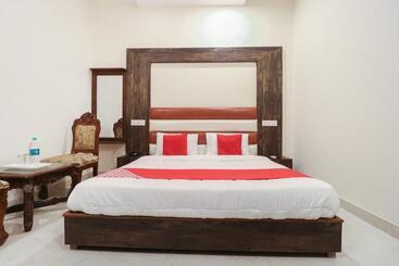 Capital O Hotel Woods In