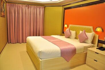 هتل Bowshar International