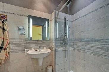 בית מלון כפרי Des Artistes