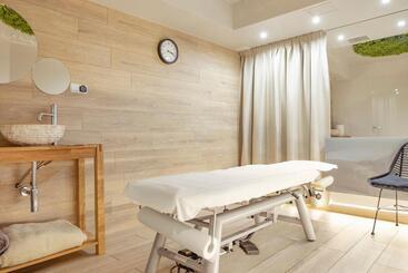 בית מלון כפרי Grand Laola Spa