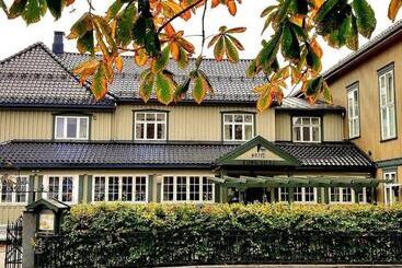 Kong Carl   Unike Hoteller