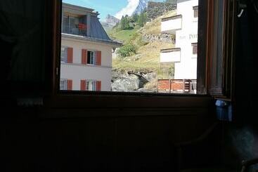 ホテル Petit Helvetia Budget