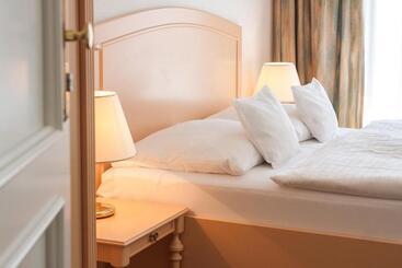 هتل Villa Auguste Viktoria