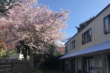 모텔 Royal Park Lodge