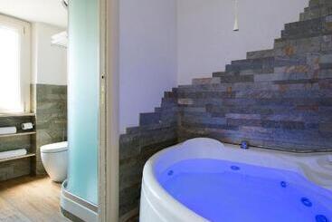 تختخواب و صبحانه Suites Roma Tiburtina Economy