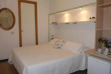 Пансион Affittacamere Monica