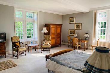 פנסיון Manoir De Trégaray