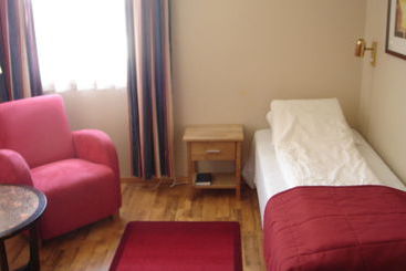 בית מלון כפרי Astoria