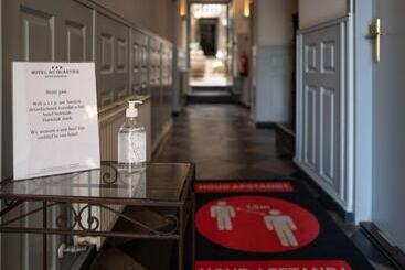 ホテル Au Quartier