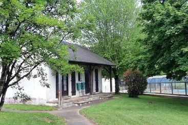 فندق Auberge De La Mandrie