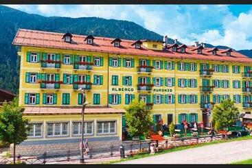 בית מלון כפרי Auronzo