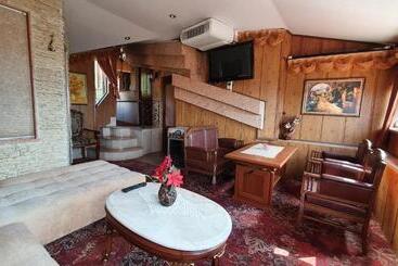 Boutique Hotel Boris Palace & Restaurant