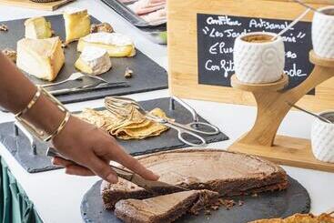 בית מלון כפרי Kyriad Laon