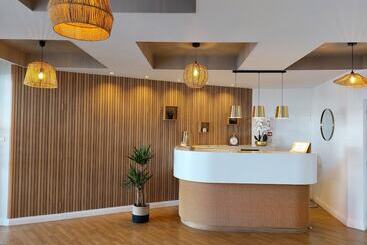 Отель L Europe Cholet Gare