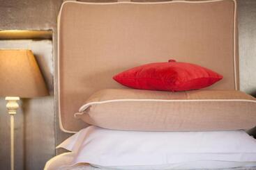 Отель La Prévôté   Hôtel Particulier & Restaurant