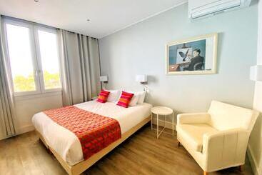 فندق Le Bon Port