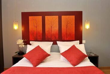 Отель O2b Aux Berges De Brocéliande