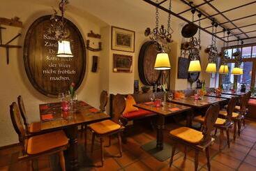 호텔 Restaurant Hackteufel