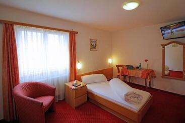 酒店 Restaurant Mattmarkblick