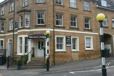 בית מלון כפרי The Terrace Lodge