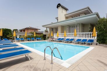 Gardenia & Villa Charme Adults Friendly 10plus