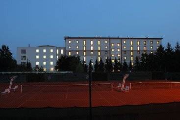 Golden Fish Hotel Apartments