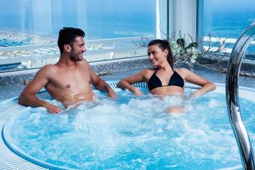 ホテル Adlon   Fronte Mare