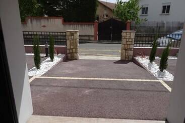 هتل Akena Le Prado